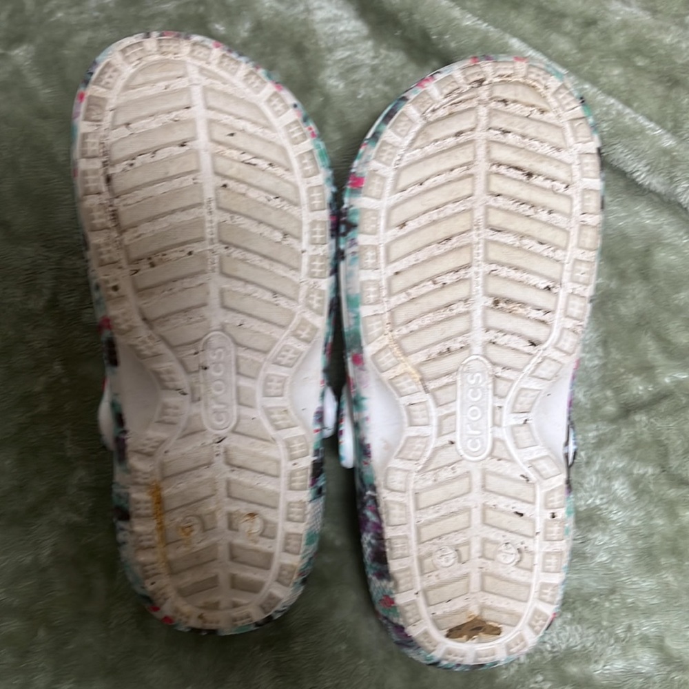Crocs - Picture 2 of 2